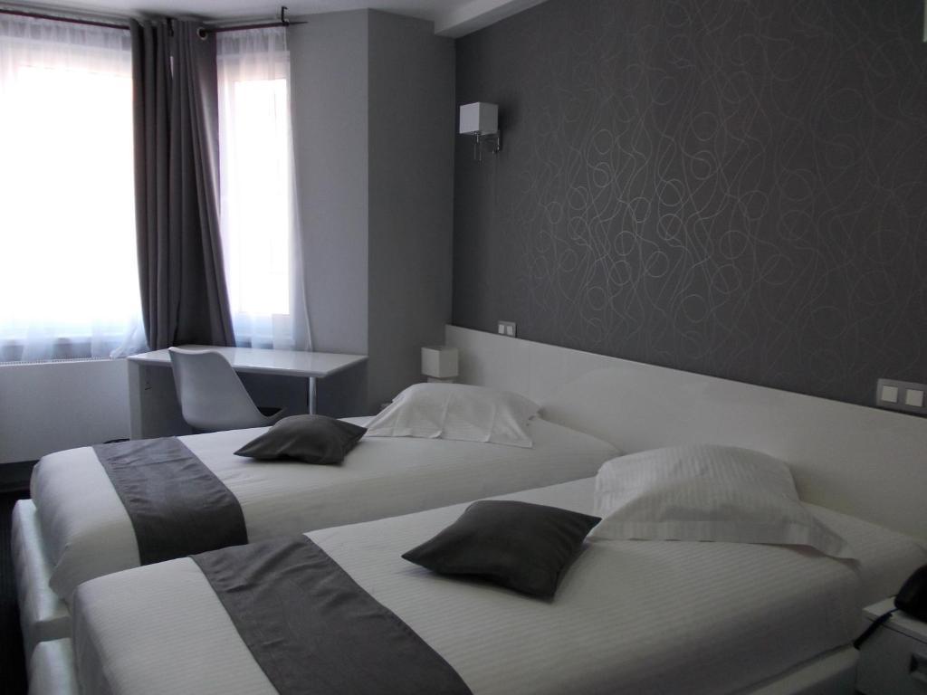 Hotel Phenix Dilbeek Szoba fotó