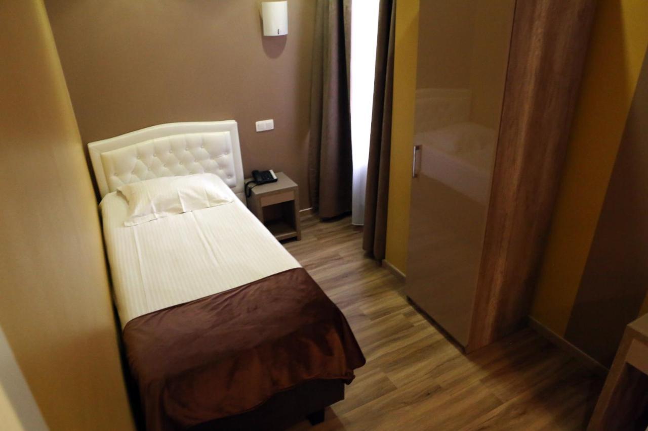 Hotel Phenix Dilbeek Kültér fotó